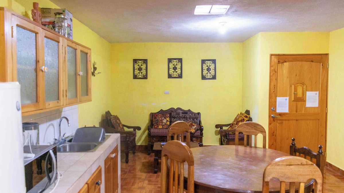 Panajachel Apartment | Spacious Family Apartment with Mountain Views in Panajachel