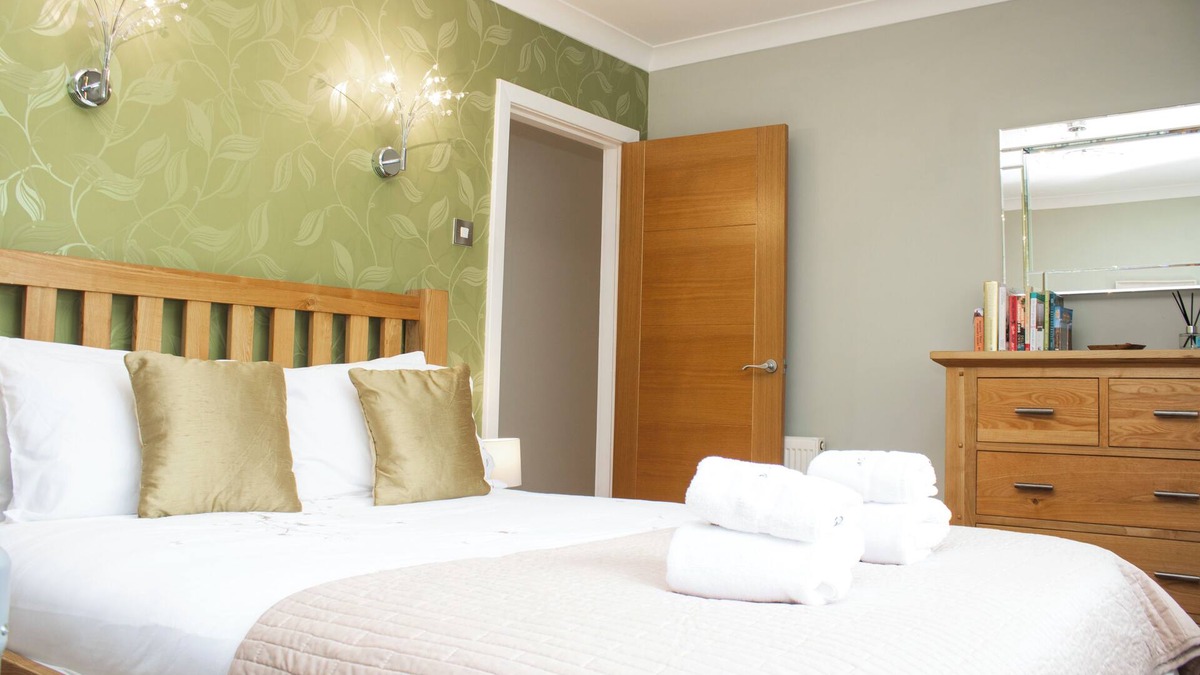 Limekilns Cottage | Spacious Family Cottage Close to the Beach and Just a Short Drive From Edinburgh