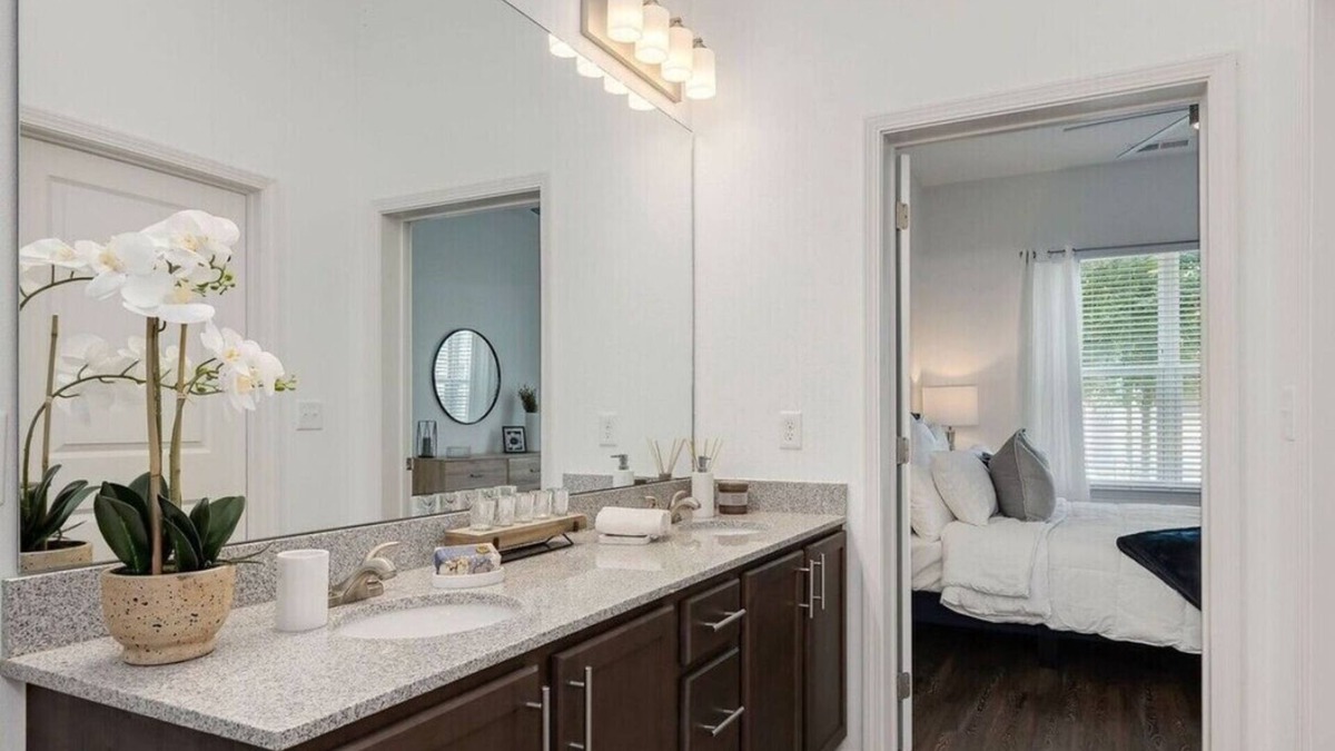 Baymeadows House | Spacious Family-Friendly Home in Serene Jacksonville Neighborhood