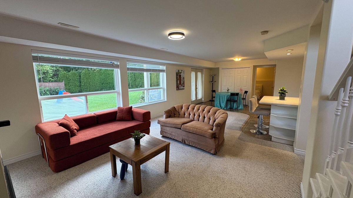 Promontory House | Spacious Family-Friendly Suite Near Cultus Lake with Private Entrance & Patio