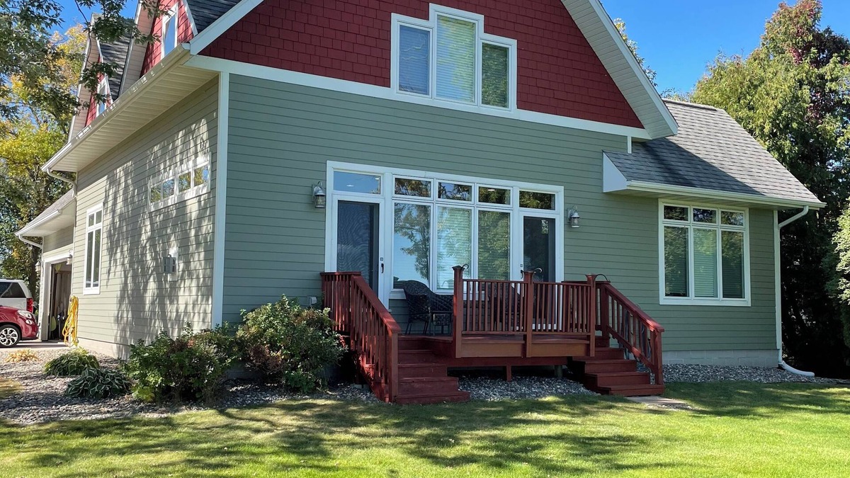 Brainerd House | Spacious, family-friendly home on beautiful North Long Lake! Enjoy Lake Daze!