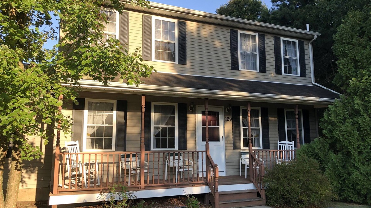 Charlestown House | Spacious family fun home