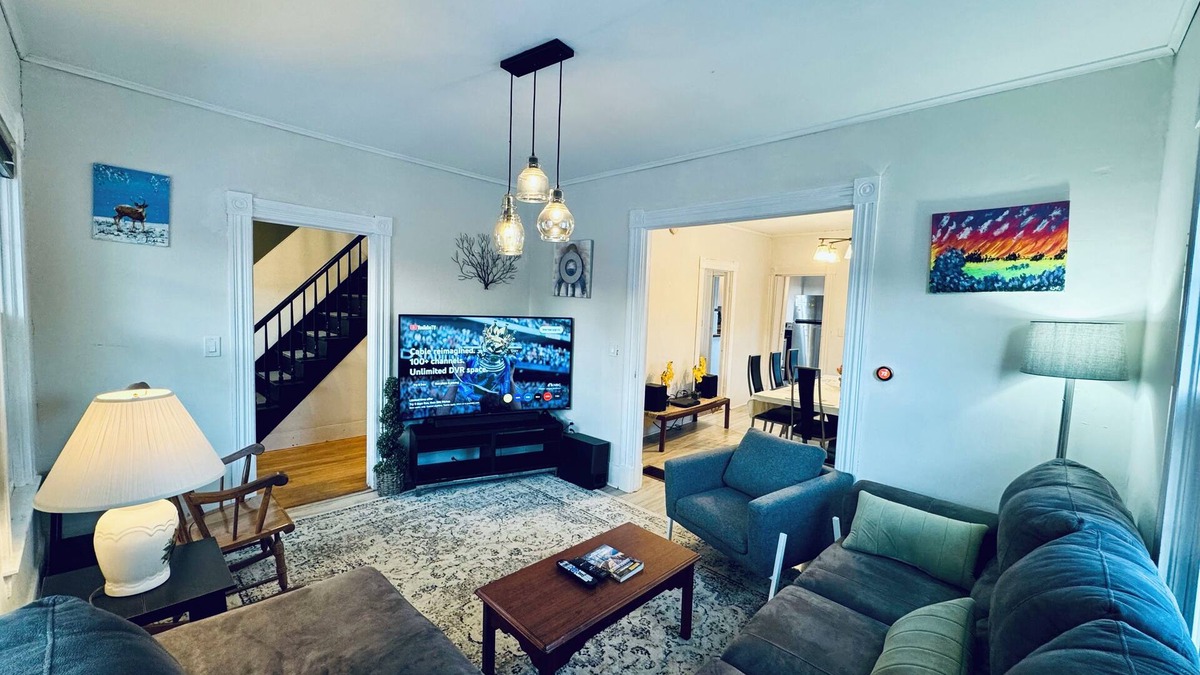 Rutland House | Spacious Family Getaway in Rutland – Close to Killington & Okemo!