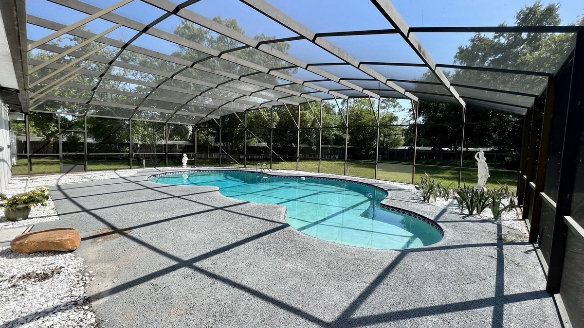 Longwood House | Spacious Family House with Private Pool in Central Florida