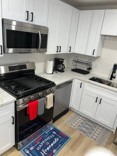 Kankakee Apartment | Spacious Family Retreat in Charming Kankakee