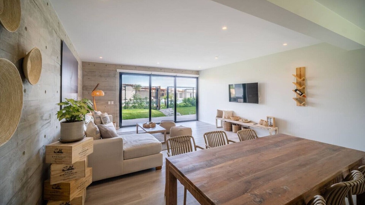 Pisco Apartment | Spacious flat w/big Garden 5min from Kite Point, the Bay and National Reserve