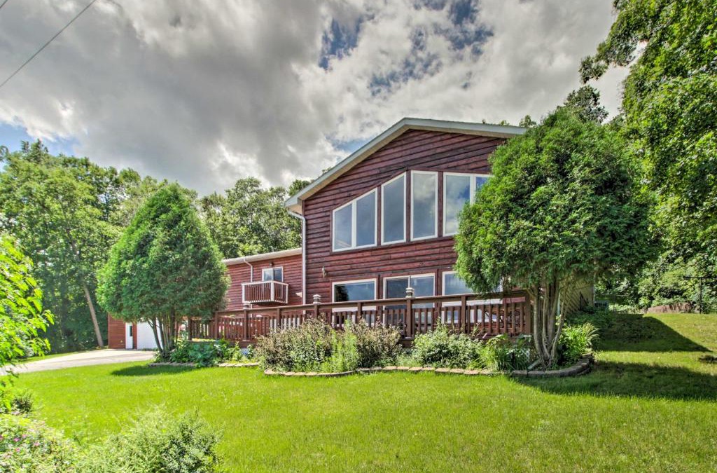 Frazee House | Spacious Frazee Home with Direct Lake Access!