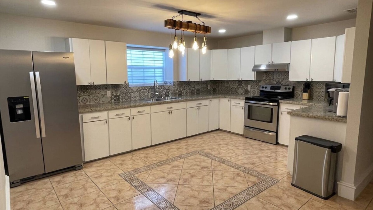 Mission House | Spacious freshly remodeled home.