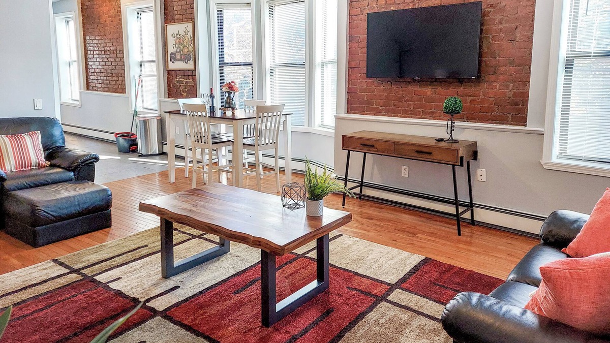 Mill River Apartment | Spacious Getaway ✔ Wooster Sq.✔ Seasonal discount✔