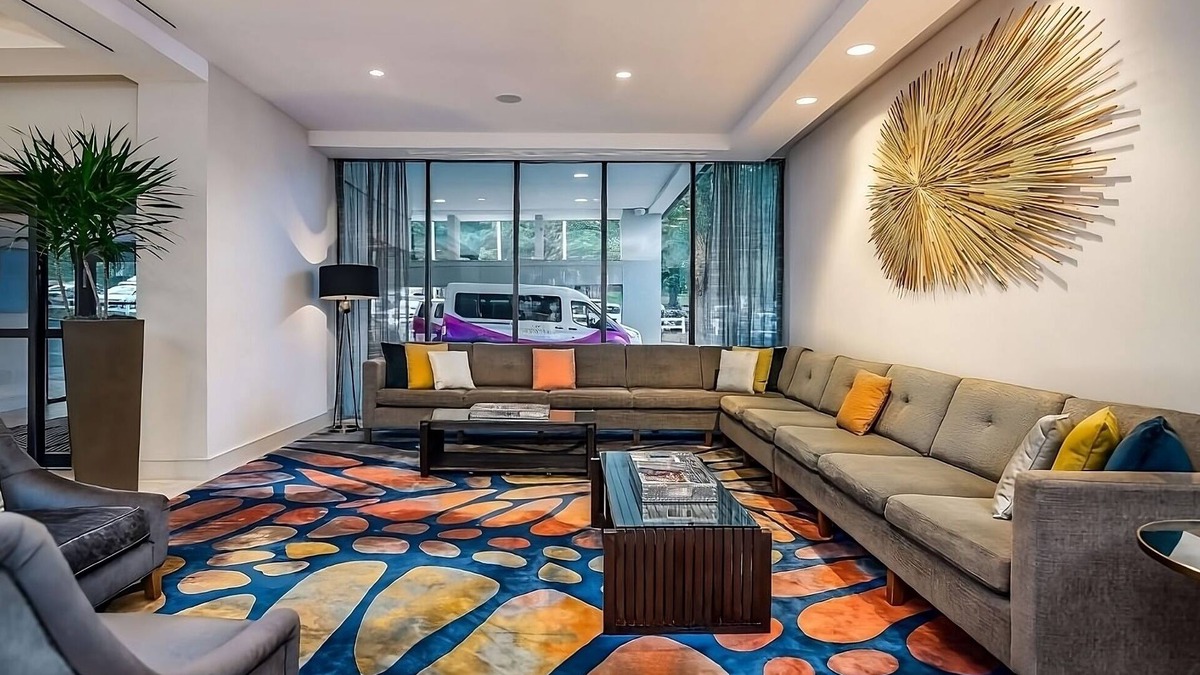 Executive Park Hotel | Spacious Good-Value Accommodation! Parking, Pools! Near Charlotte Nature Museum