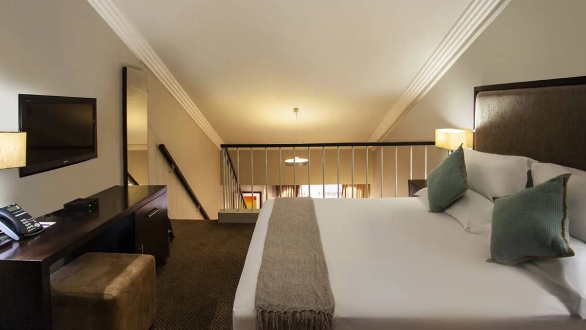 Maseru Hotel | Spacious Good-Value Accommodation in Lesotho! Onsite Pool & Spa, FREE Parking