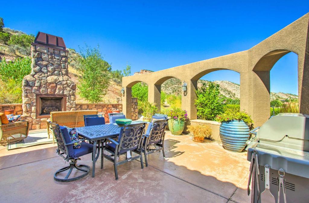 Redlands House | Spacious Grand Junction Home with Mountain View