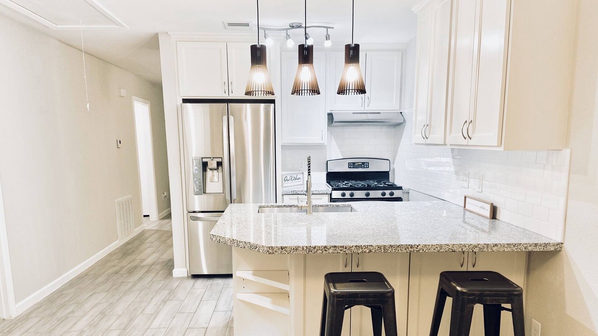 Spring Branch East House | Spacious Grand Lux Memorial Houston House-Hosts 50+, Sleeps 17, 🎉 PARTY Allowed!