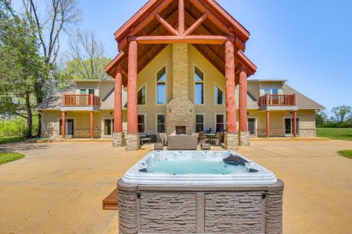 Celina House | Spacious Group Getaway Near Cumberland River!