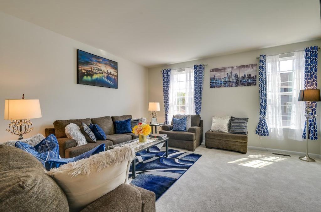 Potomac House | Spacious Hedgesville Retreat about 5 Mi to Golf Course