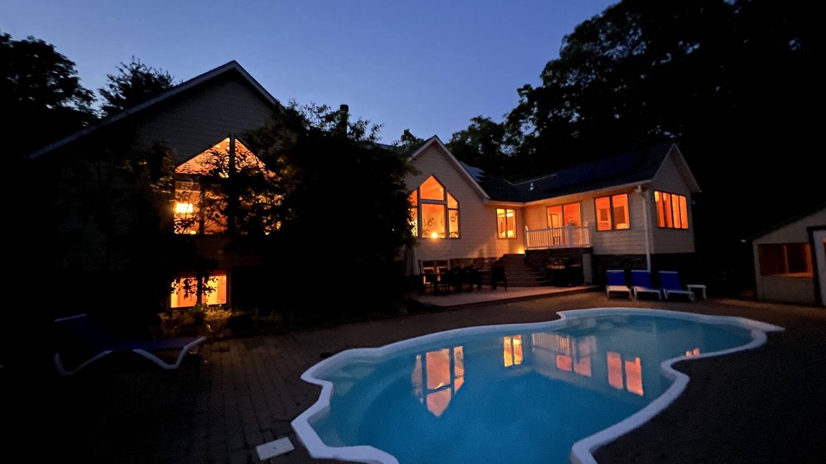 Kingston House | Spacious hilltop getaway on 10 acres -Gaming room, hot tub, close to all!