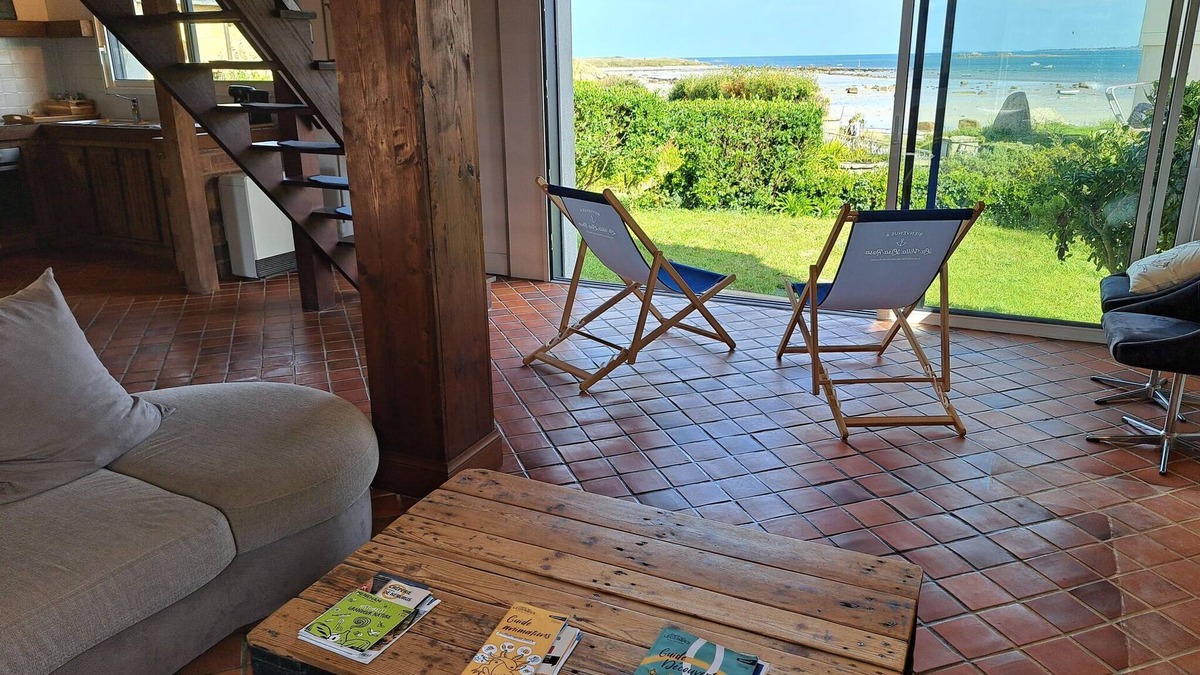 Plouneour-Brignogan-Plages House | Spacious holiday home with sea view