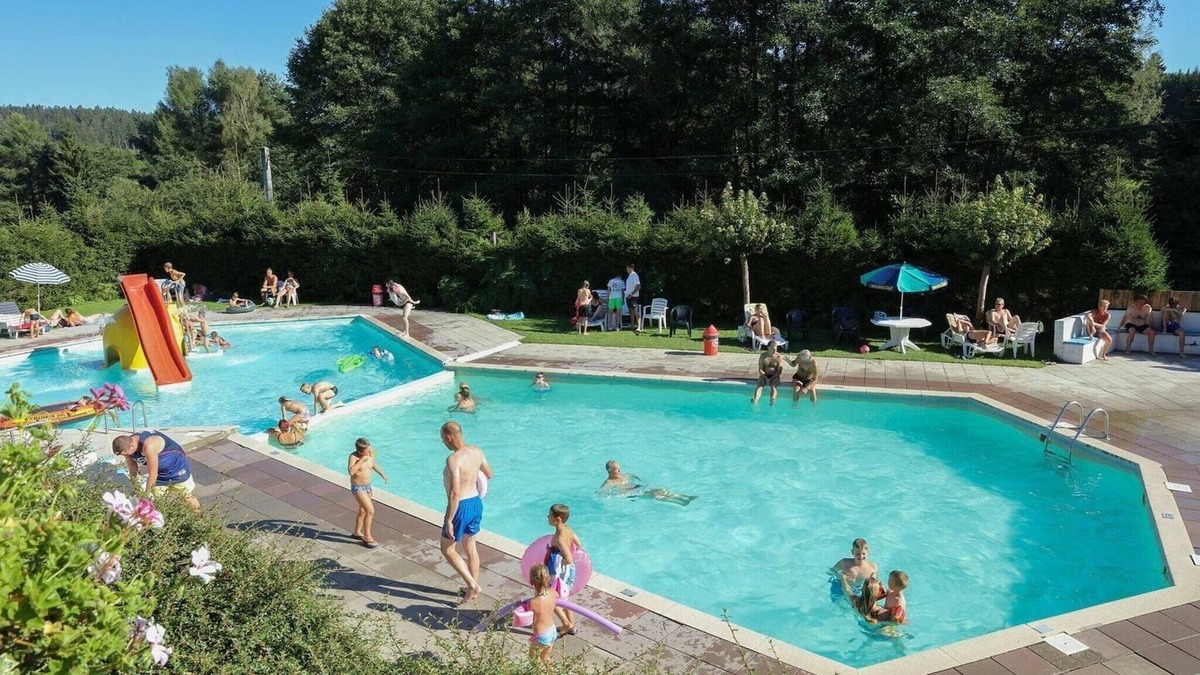 Signy-lAbbaye Apartment | Spacious Holiday Home in campsite