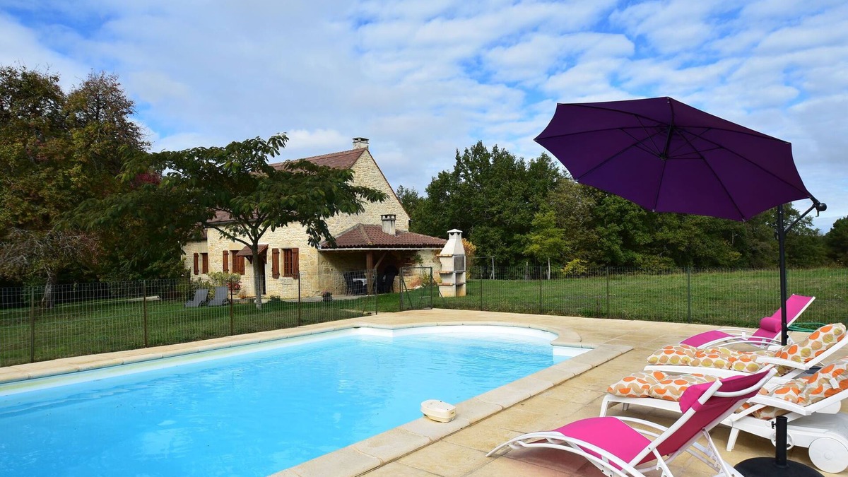 Uzech House | Spacious holiday home with private pool