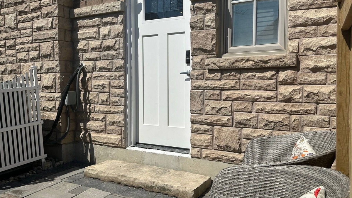 Markham Apartment | Spacious home 3 king beds, 2 full baths Angus Glen in Markham with over 2,000 sq