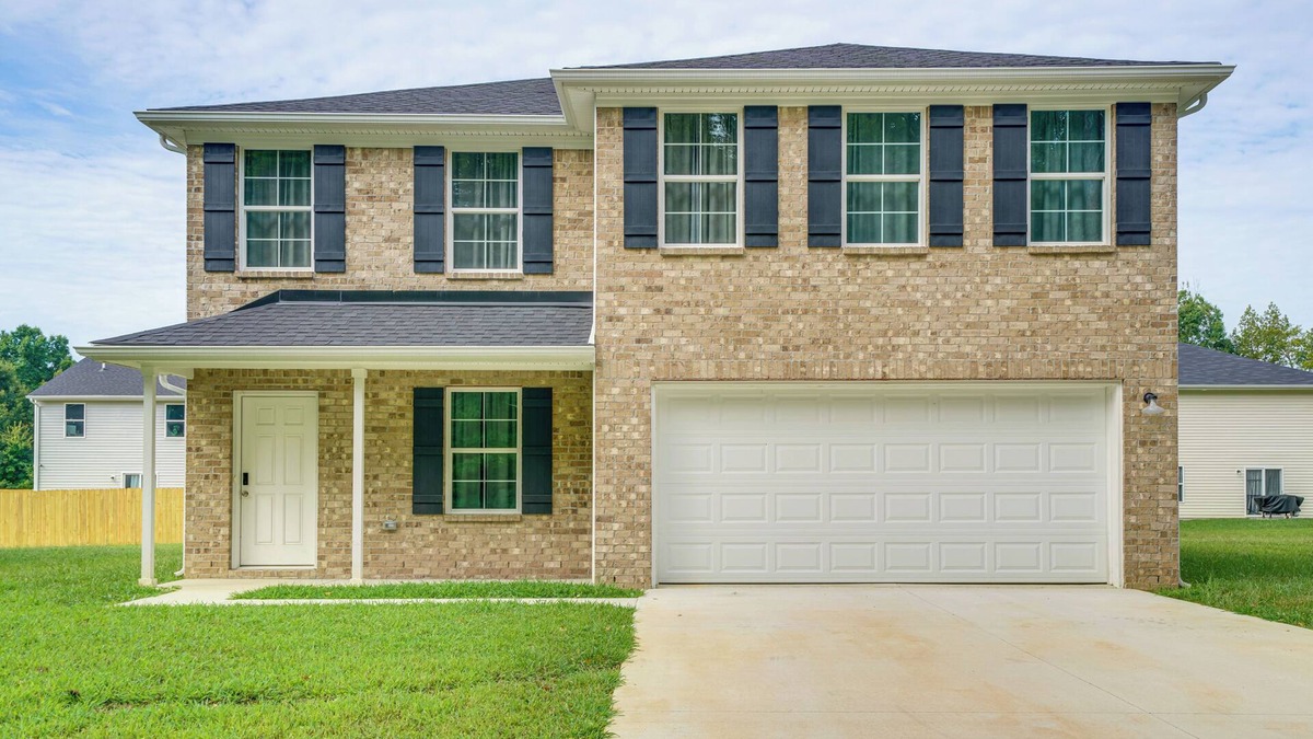 Shepherdsville House | Spacious Home: 8 Mi to Bernheim Arboretum!