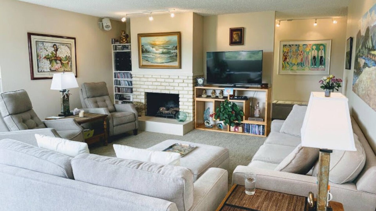 Seaside House | Spacious Home, Beautiful Gardens, Ocean View