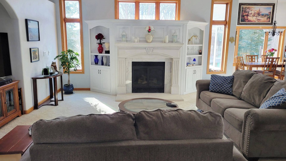Howard House | Spacious Home for the NFL Draft