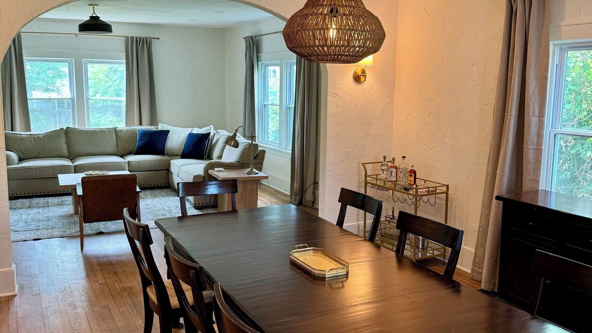 Red Bank House | Spacious home in Red Bank; great for groups. 15 mins to Sandy Hook or Sea Bright