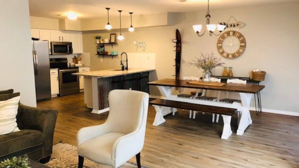 Comanche Point At Point Venture House | Spacious Home in Resort Community w/Incredible Views & Park on Lake Travis