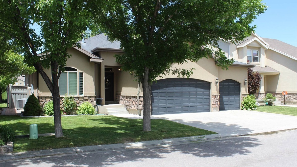 Eagle Mountain House | Spacious Home near Silicone Slopes