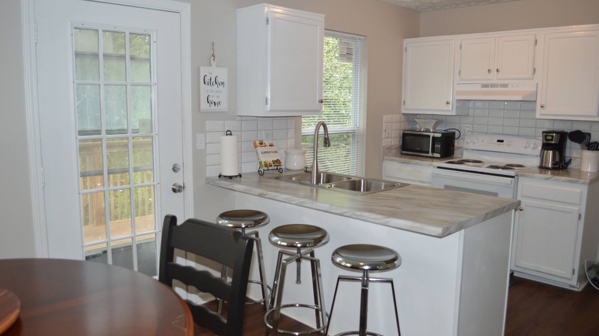 Lithia Springs House | Spacious Home Near Atlanta, Sweetwater Park, Six Flags and Airport
