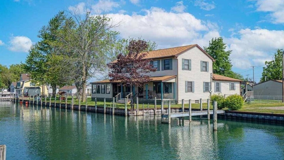 Harsens Island House | Spacious Home Off Lake St Clair On Harsens Island