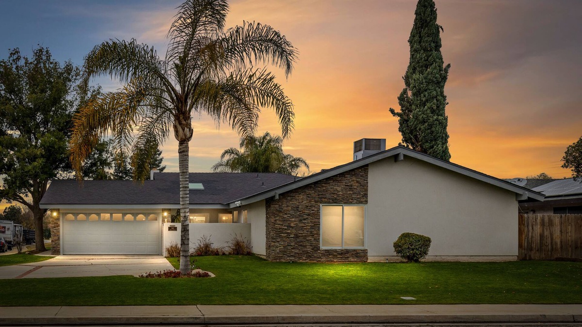 West Park Community House | Spacious Home offers quality and comfort.