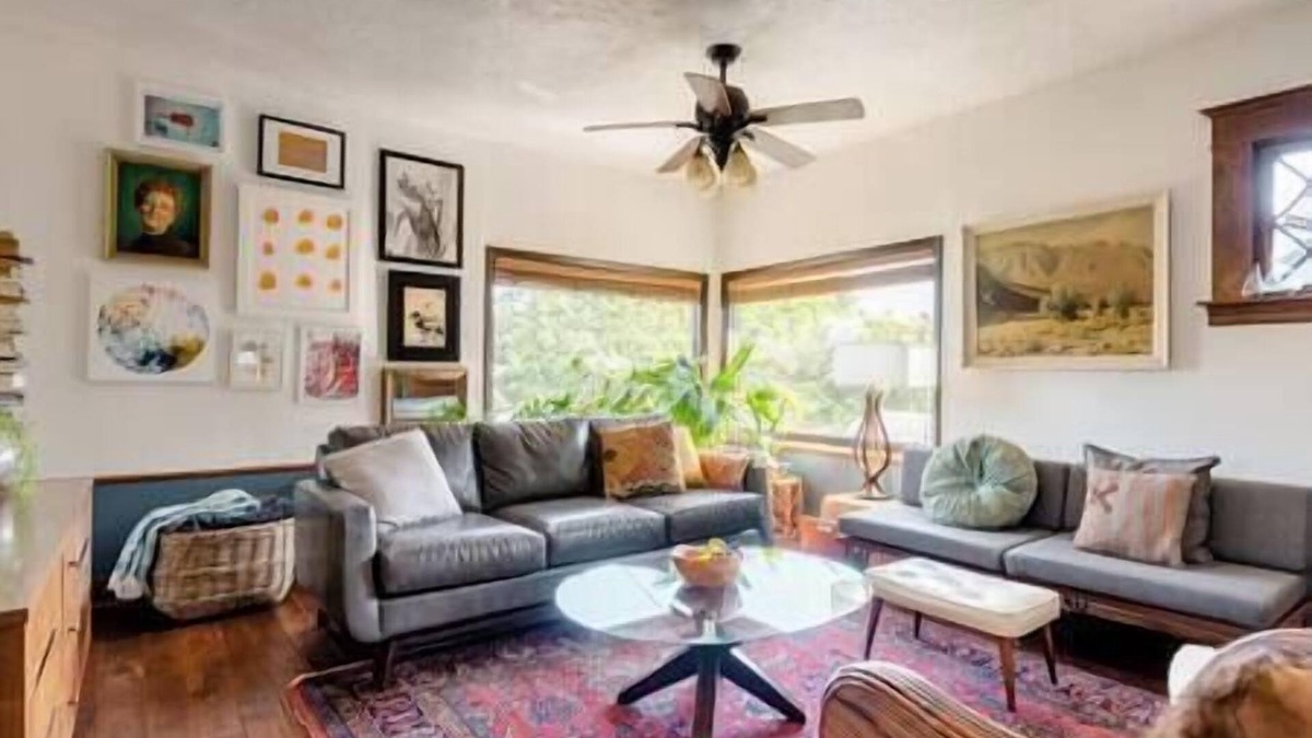 Overlook House | Spacious home w/outdoor sauna near bars, eateries