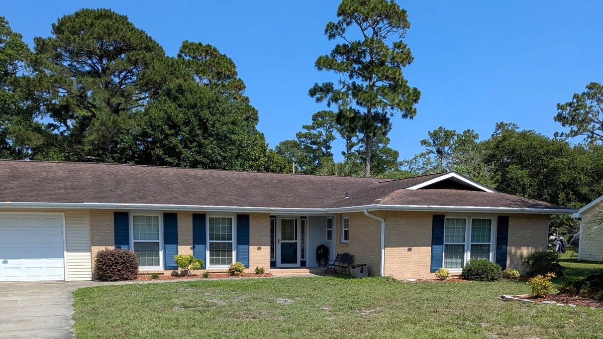 North Myrtle Beach House | Spacious house with private pool, arcade games, W/D & close to beach