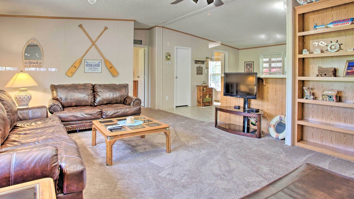 Custer County House | Spacious House ~ 1 Mi to Lake & Boat Ramp!