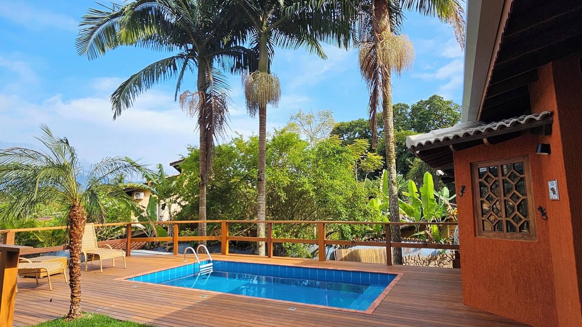 Saco da Capela House | Spacious house with garden and heated pool. A paradise close to everything