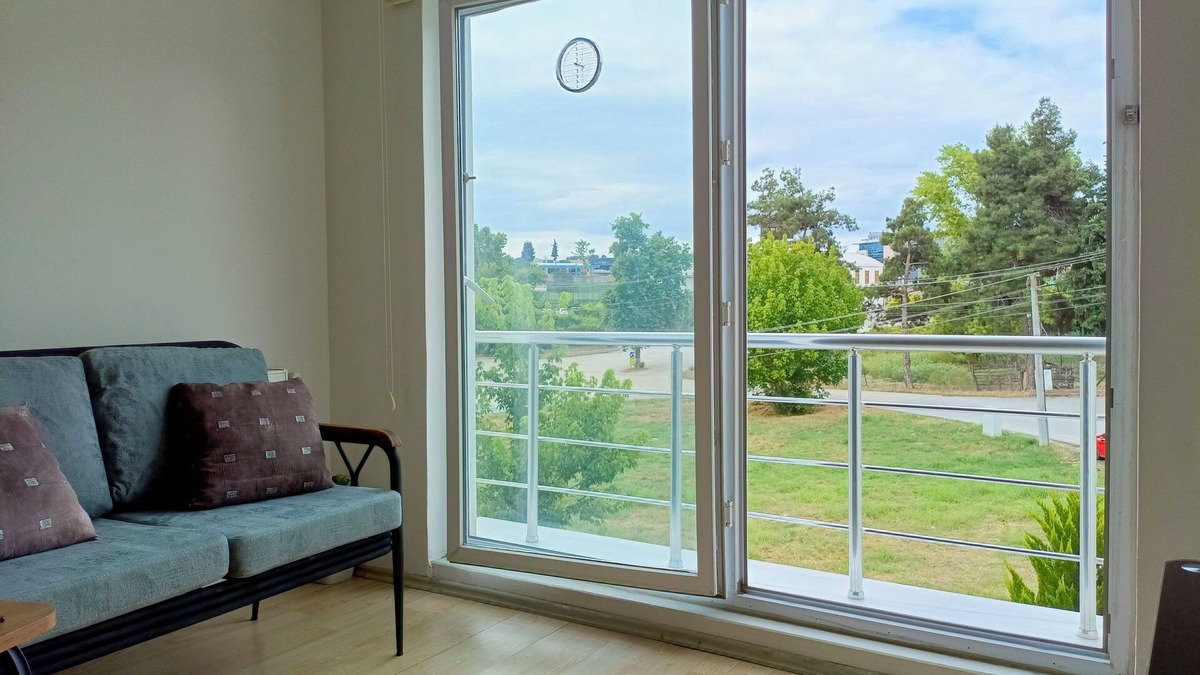Nilufer Apartment | Spacious House Close to Entertainment Venues and Historical Union in Bursa