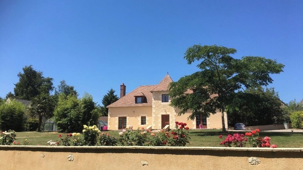 Mont-Saint-Jean House | Spacious house with pool and spa