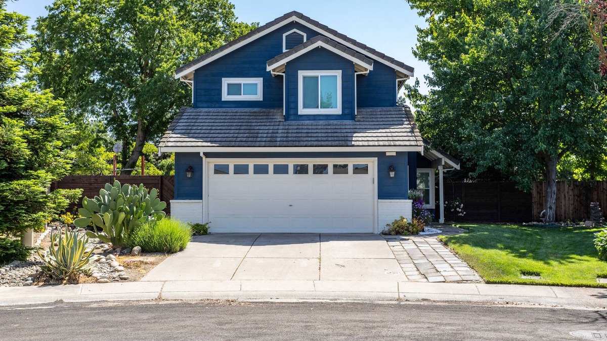 Elk Grove House | Spacious house in Elk Grove, perfect for your stay!