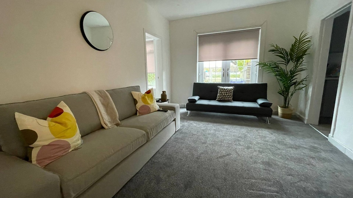 Glasgow House | Spacious House in Glasgow