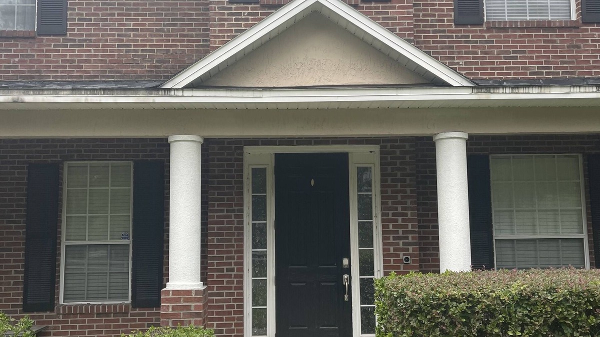 OakLeaf Plantation House | Spacious house in quiet neighborhood near shopping center, Max 4 guests