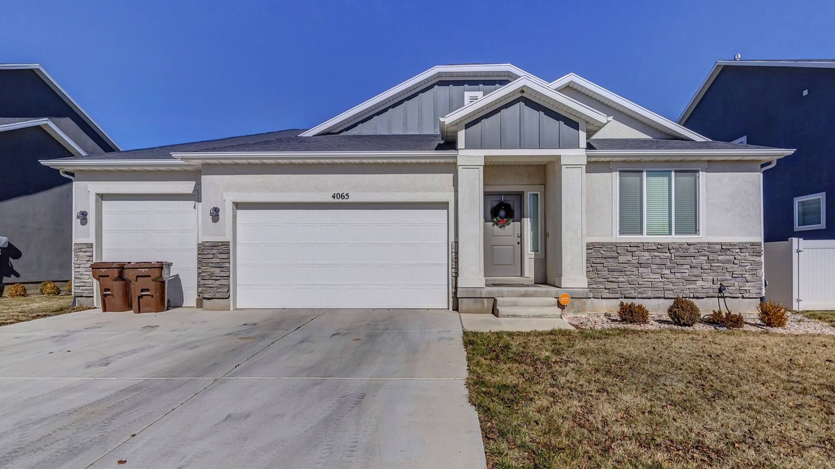 Eagle Mountain House | Spacious house near two Golf Courses!n