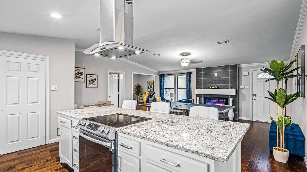 Wylie House | Spacious House-single Level Near Lake Huge Parking