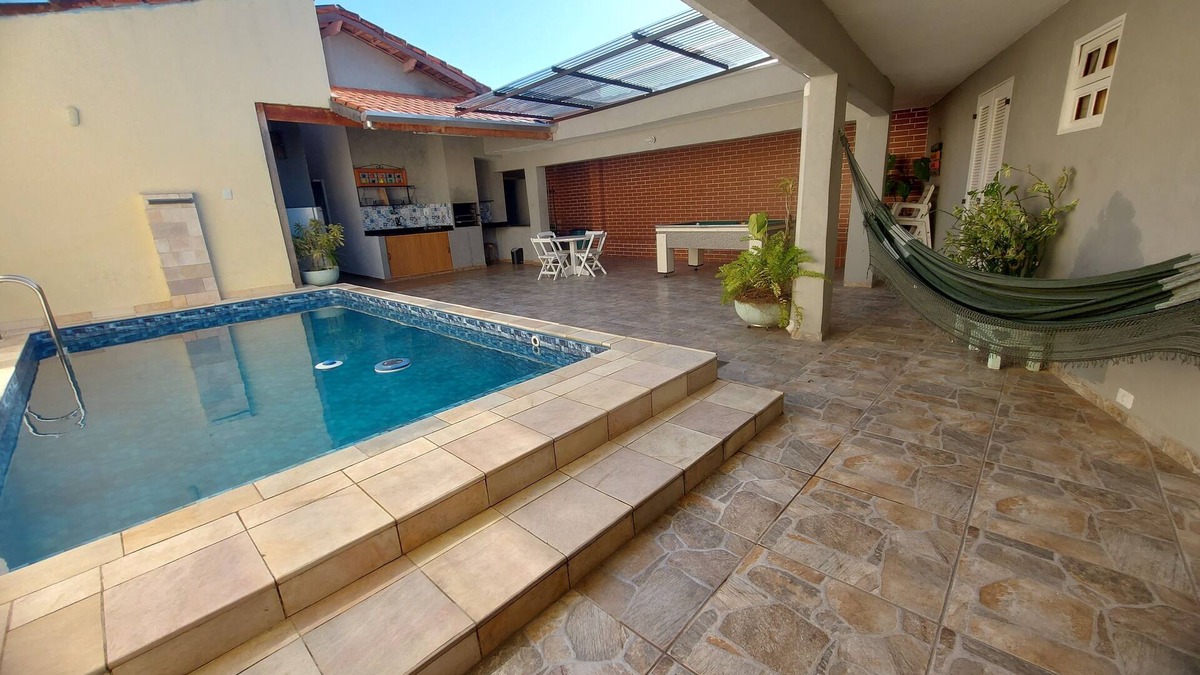 Campos Eliseos House | Spacious house with accessibility. A few meters from the beach.