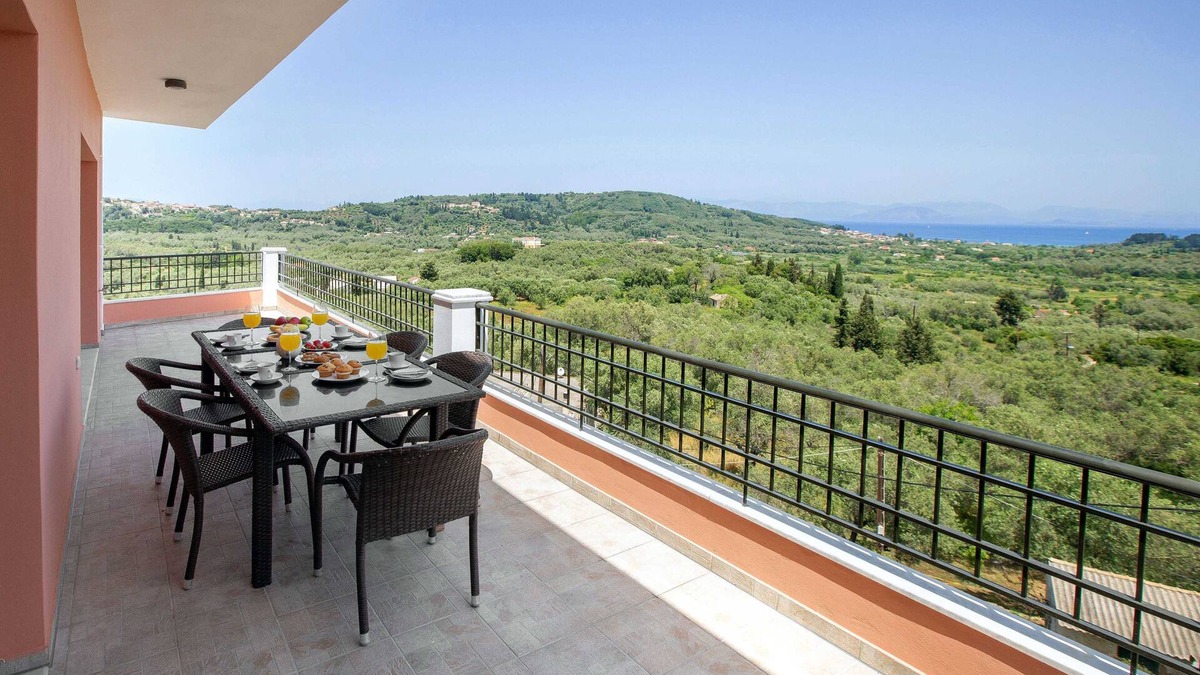 Argyrades House | Spacious House with extraordinary view in Corfu