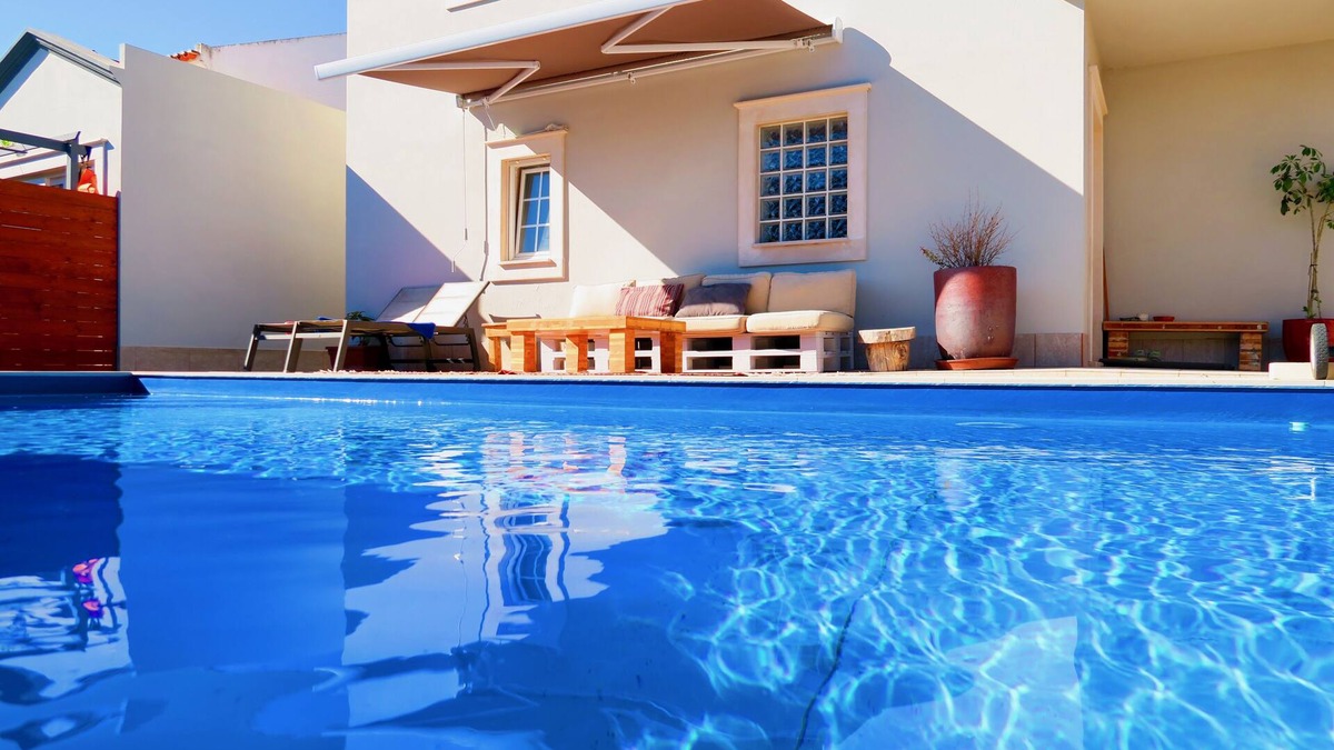 Atouguia da Baleia House | Spacious, Insta-worthy Villa, Private Pool, Garden
