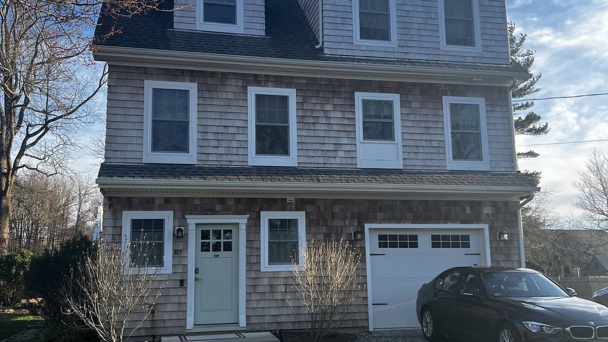 Jamestown House | Spacious Jamestown House - 6 Miles to Newport - Minutes from Beach
