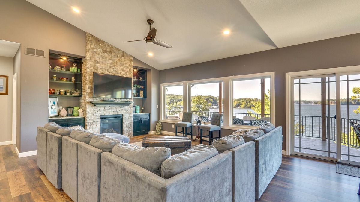 Linn Creek House | Spacious Lake of the Ozarks Escape w/Deck & Views