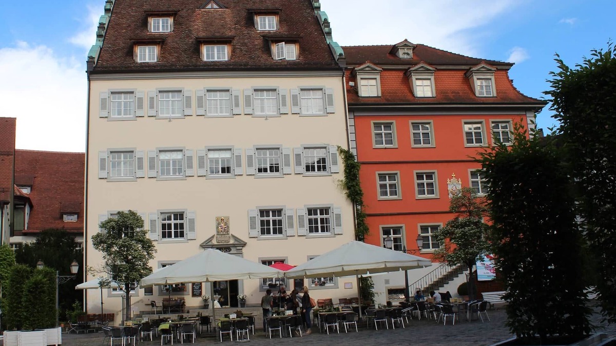 Meersburg Apartment | Spacious living on 54 sqm in the Palais am Schlossplatz - in the old town